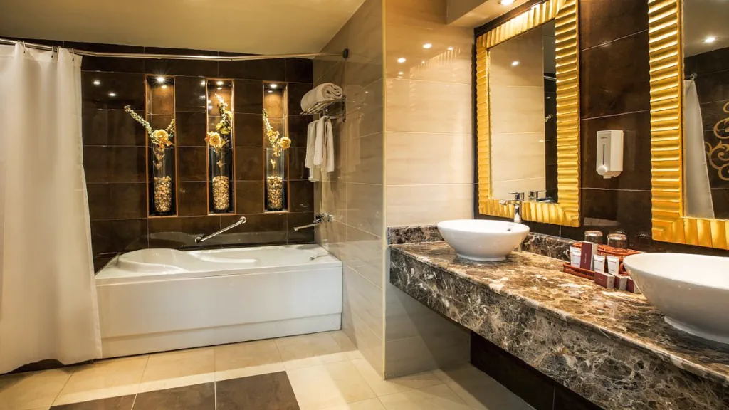 الفندق بيراميزا ايزيس ايلاند ريزورت - أسوان